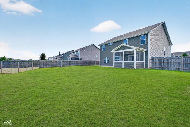 2241 Maple Stone Lane, Greenwood, IN 46143