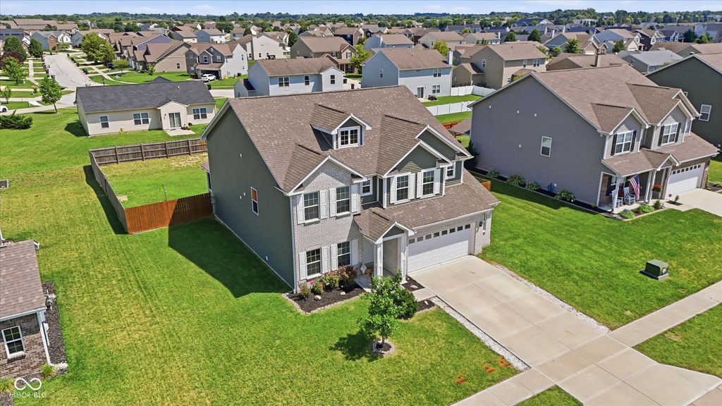 2241 Maple Stone Lane, Greenwood, IN 46143