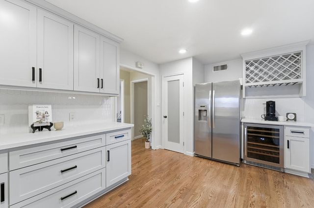 365 Birchwood Ct, Modesto, CA 95350