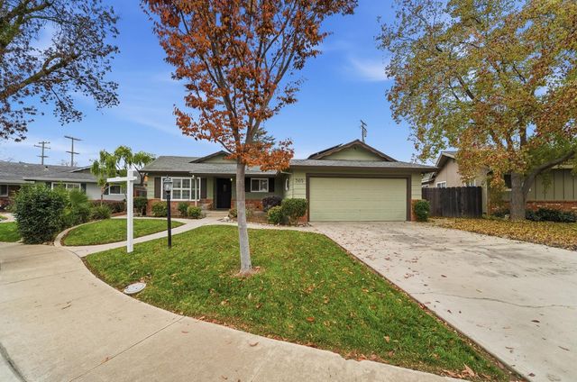 365 Birchwood Ct, Modesto, CA 95350