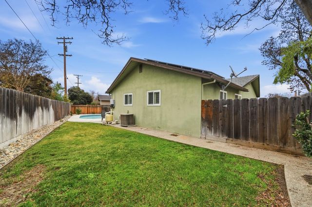 365 Birchwood Ct, Modesto, CA 95350