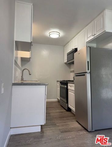 1411 S Bonnie Brae Street, Los Angeles, CA 90006