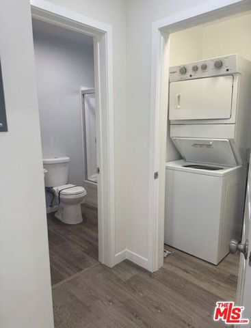 1411 S Bonnie Brae Street, Los Angeles, CA 90006