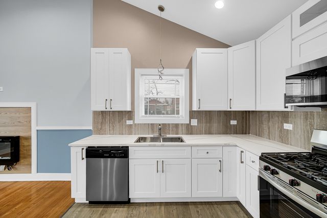 12500 S Loomis Street, Calumet Park, IL 60827