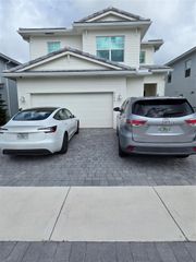 4072 Veleiros Ave, Deerfield Beach, FL 33064