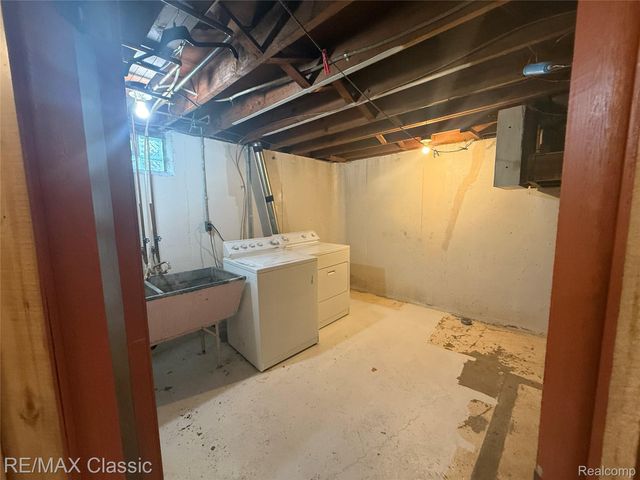 17670 Indian, Redford Charter Township, MI 48240