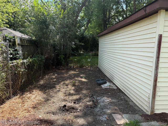 17670 Indian, Redford Charter Township, MI 48240