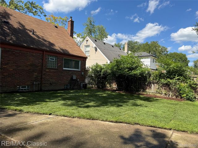 17670 Indian, Redford Charter Township, MI 48240