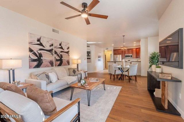 5450 E DEER VALLEY Drive 1208, Phoenix, AZ 85054