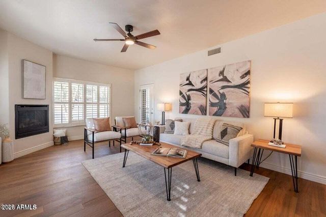 5450 E DEER VALLEY Drive 1208, Phoenix, AZ 85054