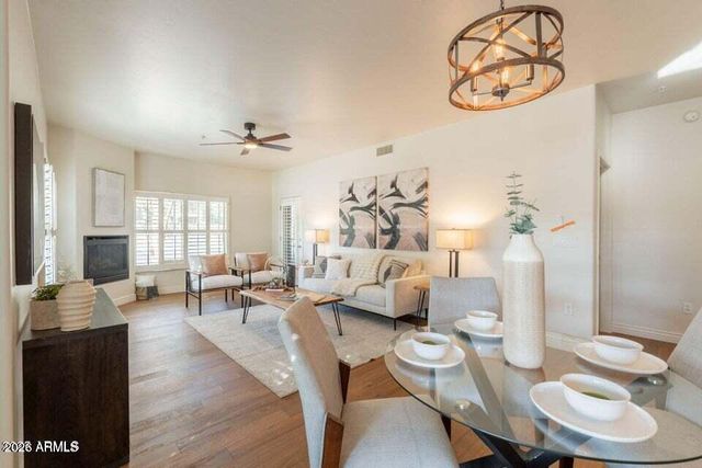 5450 E DEER VALLEY Drive 1208, Phoenix, AZ 85054