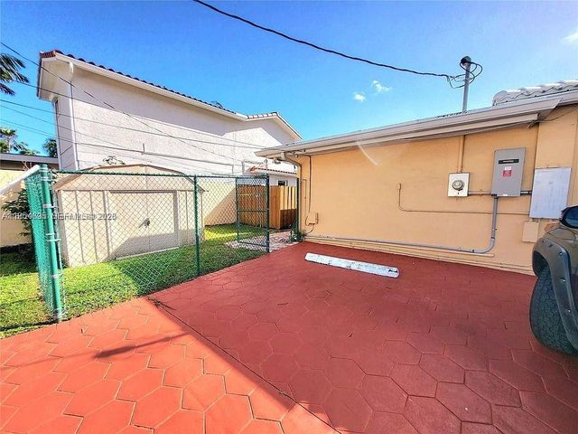 215 S 12th Ave Back, Hollywood, FL 33019