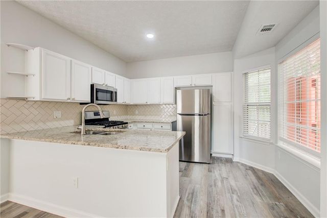2470 Stonegate Drive NW, Acworth, GA 30101