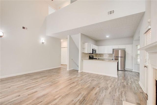 2470 Stonegate Drive NW, Acworth, GA 30101