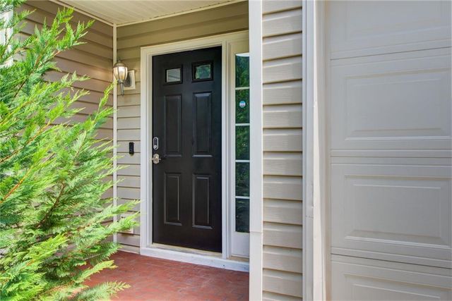 2470 Stonegate Drive NW, Acworth, GA 30101
