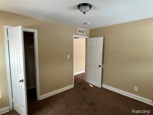 11123 Hudson Avenue, Warren, MI 48089