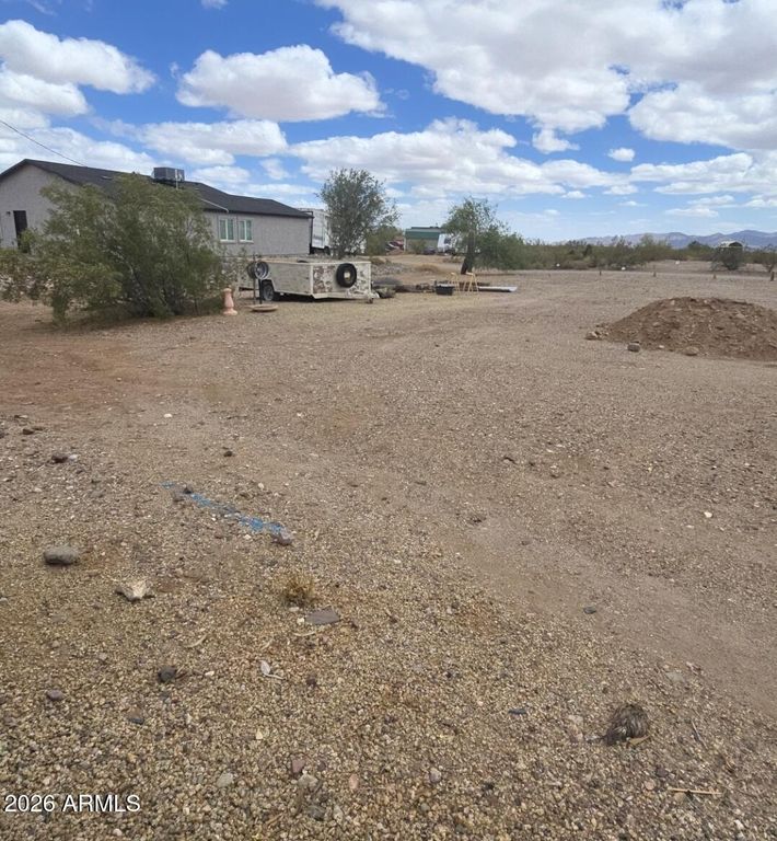 000 Liesen Drive -, Morristown, AZ 85342 — photo 2