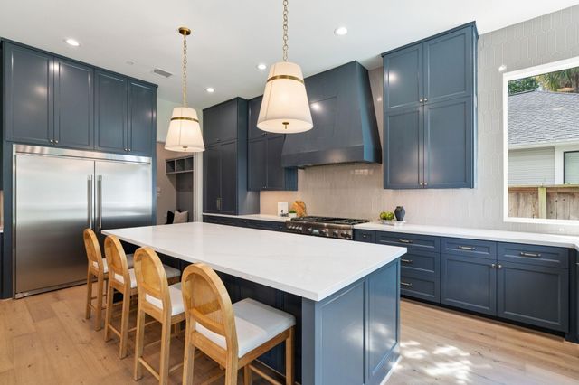711 E 12th Street, Houston, TX 77008