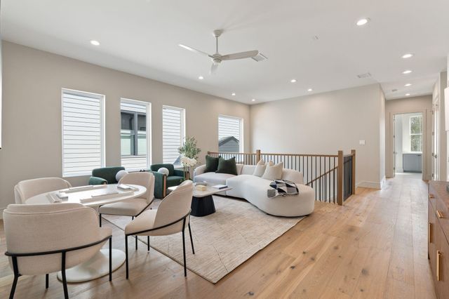 711 E 12th Street, Houston, TX 77008