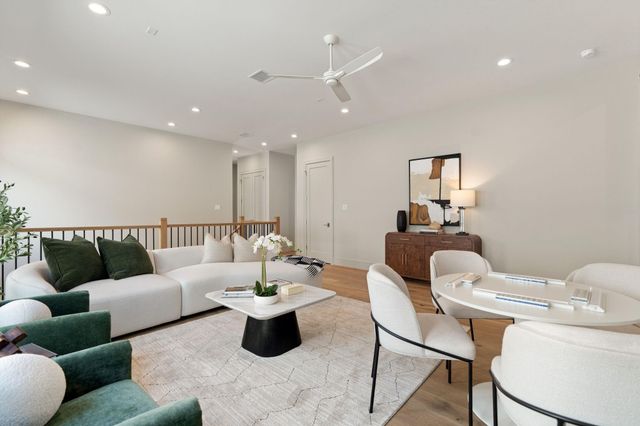 711 E 12th Street, Houston, TX 77008