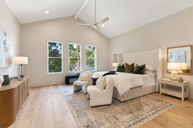 711 E 12th Street, Houston, TX 77008