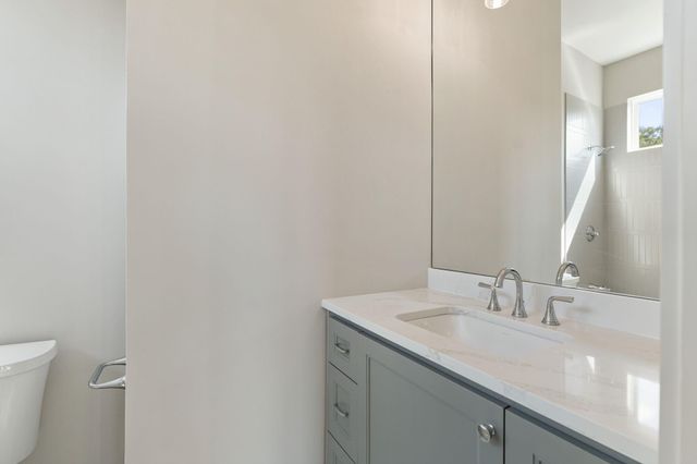 711 E 12th Street, Houston, TX 77008