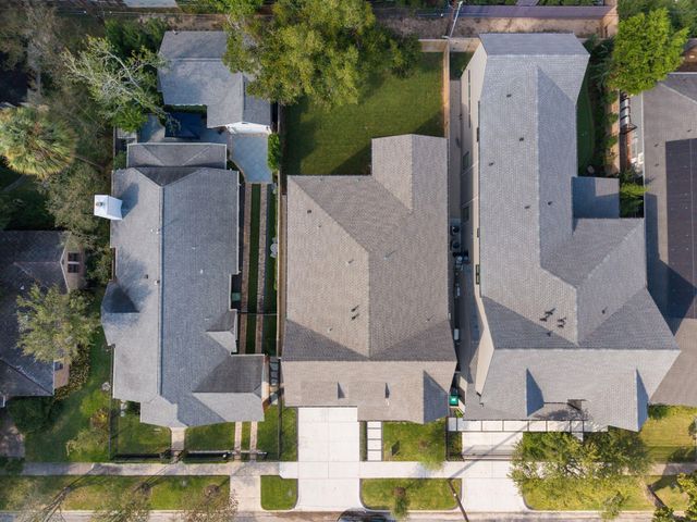 711 E 12th Street, Houston, TX 77008