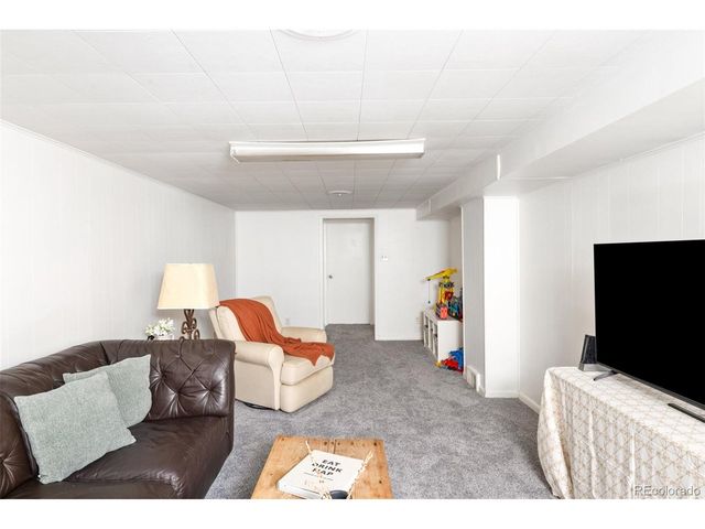 7600 E 22nd Ave, Denver, CO 80207