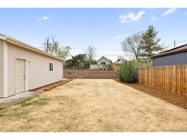 7600 E 22nd Ave, Denver, CO 80207