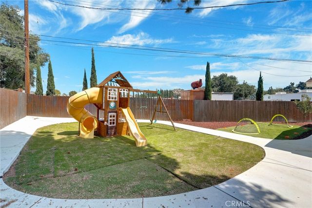 1252 E Walnut, Glendora, CA 91741