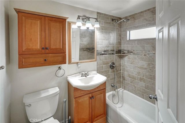 1252 E Walnut, Glendora, CA 91741