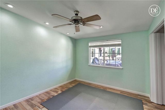 1252 E Walnut, Glendora, CA 91741