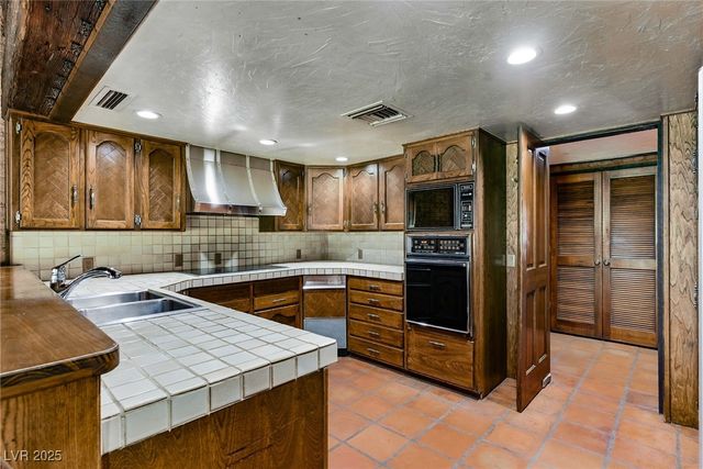 3455 Five Pennies Lane, Las Vegas, NV 89120