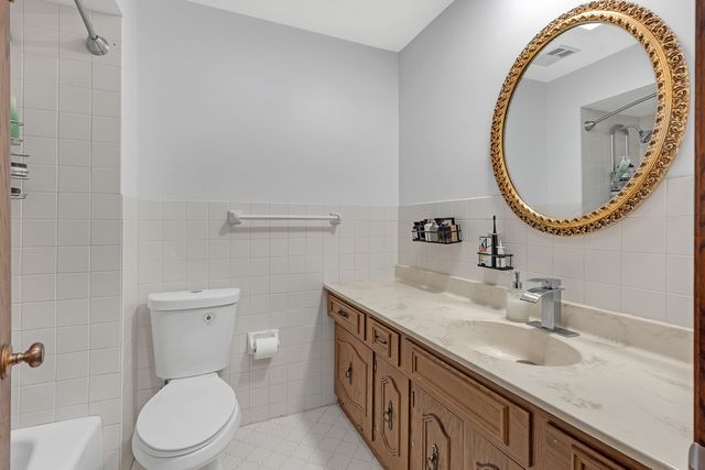 11020 Raleigh Street, Westchester, IL 60154