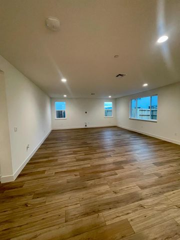 609 Silver Canoe Ct, Roseville, CA 95747