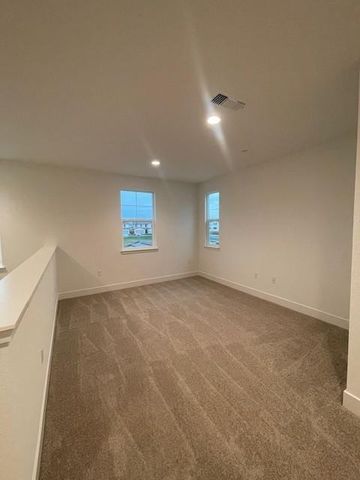 609 Silver Canoe Ct, Roseville, CA 95747