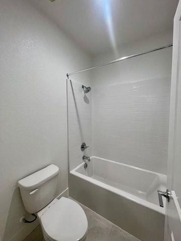 609 Silver Canoe Ct, Roseville, CA 95747