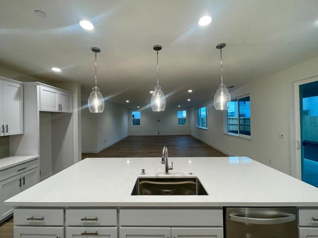 609 Silver Canoe Ct, Roseville, CA 95747