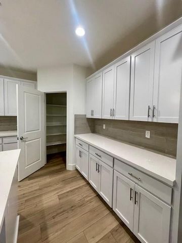 609 Silver Canoe Ct, Roseville, CA 95747