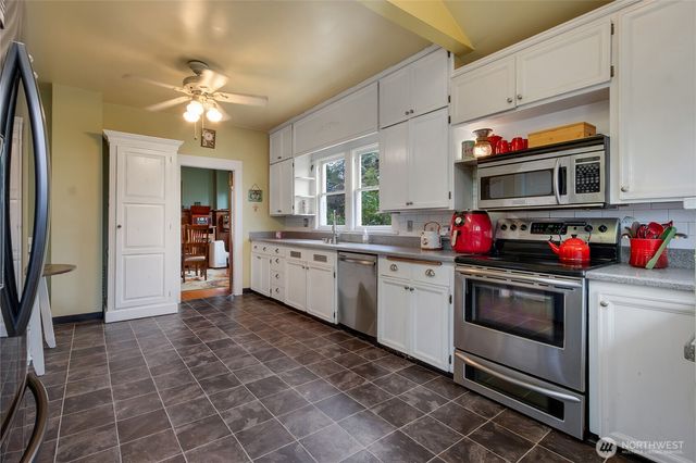 508 5th Street NE, Puyallup, WA 98372