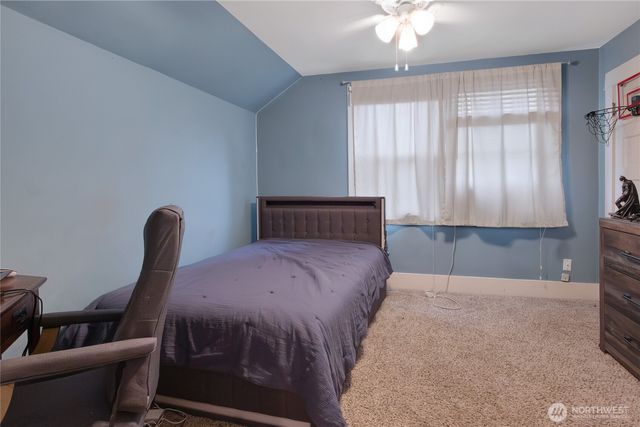 508 5th Street NE, Puyallup, WA 98372