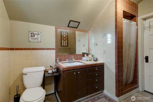 508 5th Street NE, Puyallup, WA 98372