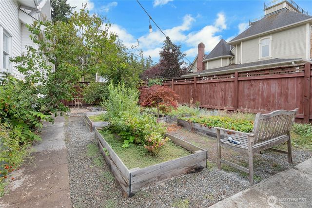 508 5th Street NE, Puyallup, WA 98372