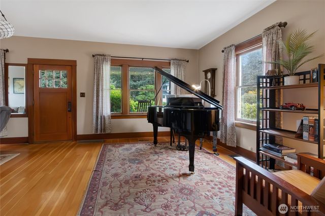 508 5th Street NE, Puyallup, WA 98372