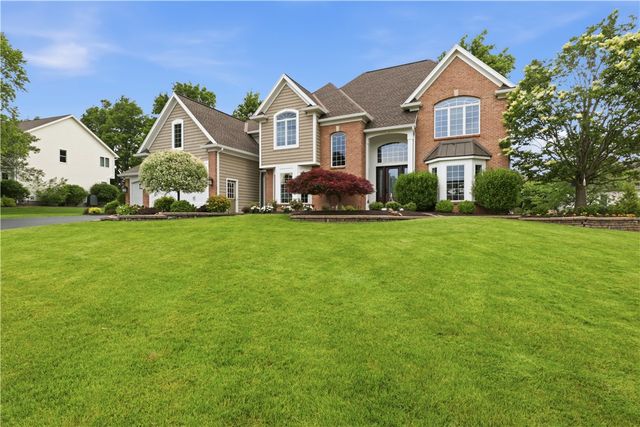 24 Mount Liberty Dr, Perinton, NY 14526