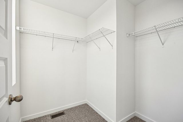 373 Summit Circle, Lombard, IL 60148