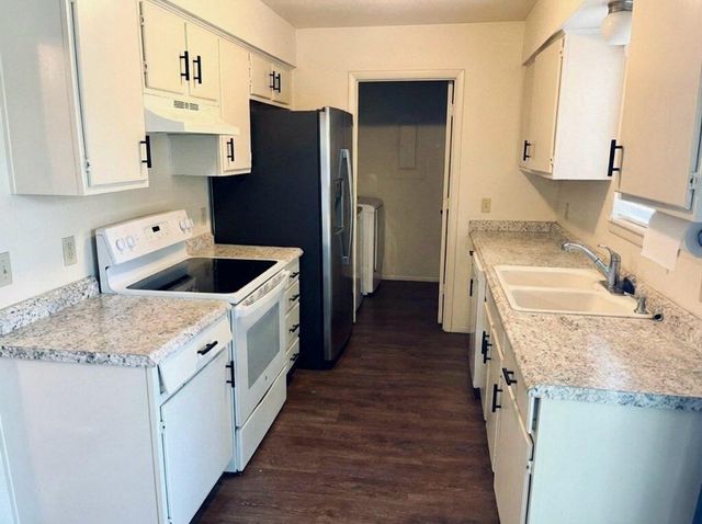 9203 Canton Avenue, Lubbock, TX 79423