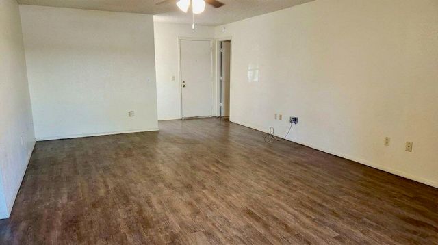 9203 Canton Avenue, Lubbock, TX 79423