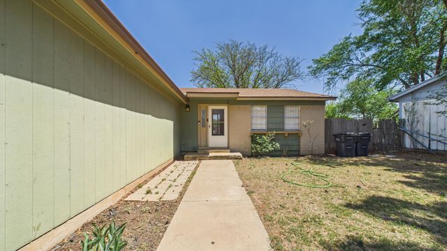 9203 Canton Avenue, Lubbock, TX 79423