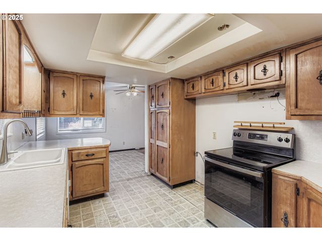 3101 M St, Vancouver, WA 98663